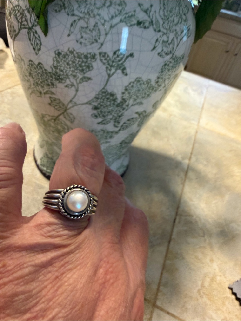 Silpada- Sterling Silver Pearl Stackable Ring - White Pearl - Picture 5 of 6